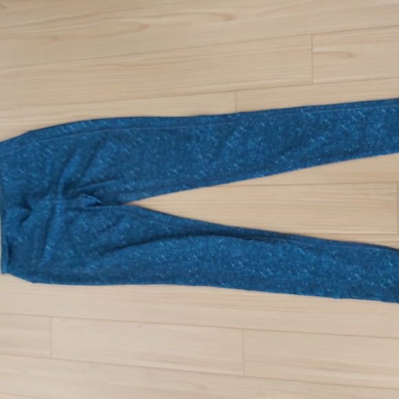 Joe Fresh tights - Picture 2 of 3